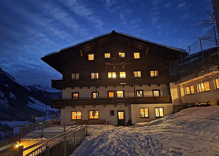 Ski In-Ski Out - Gaestehaeuser Saalbach-Hinterglemm - Wallegghof Christianhof