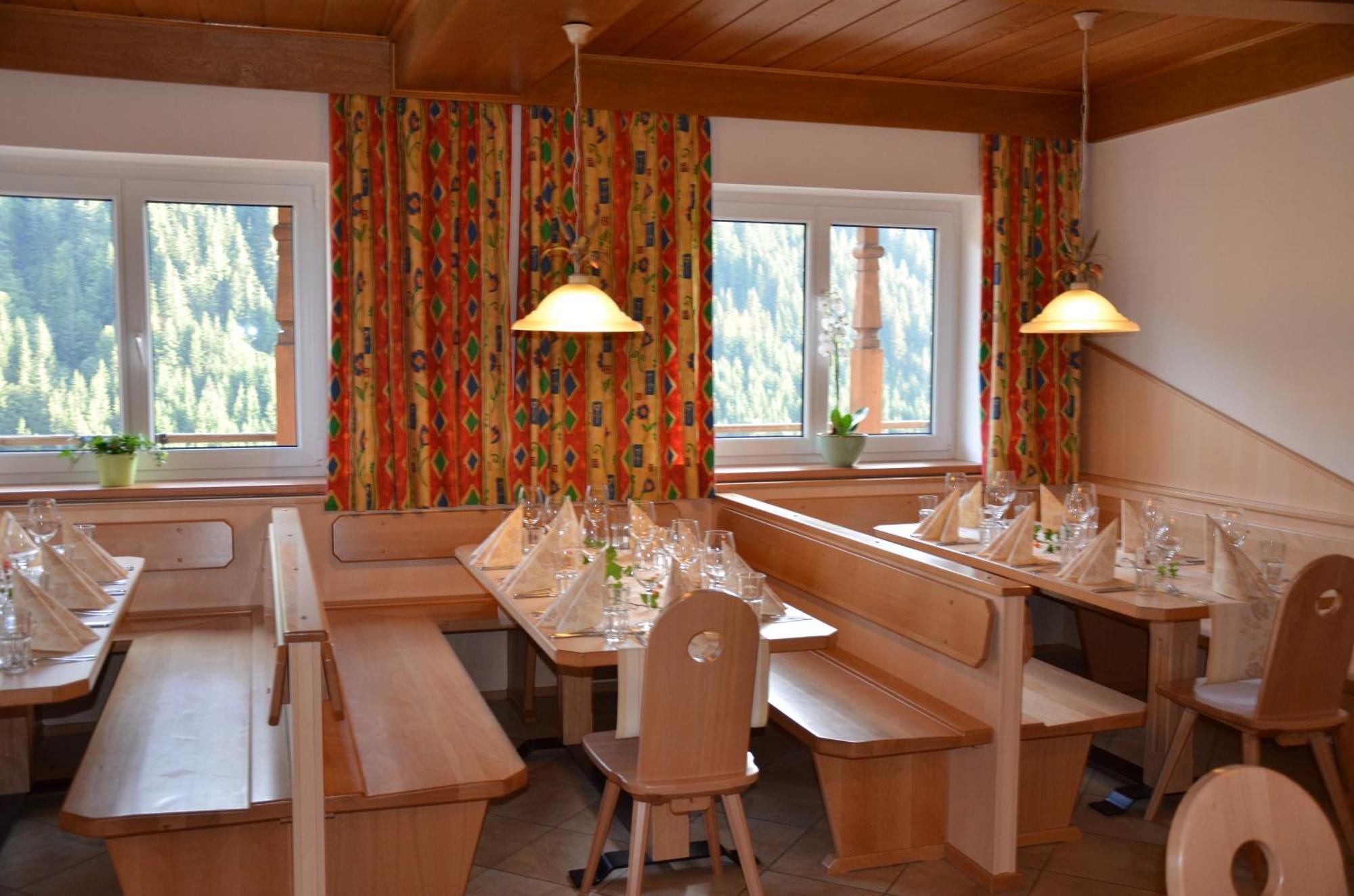 In-ski Out - Gaestehaeuser - Wallegghof Christianhof