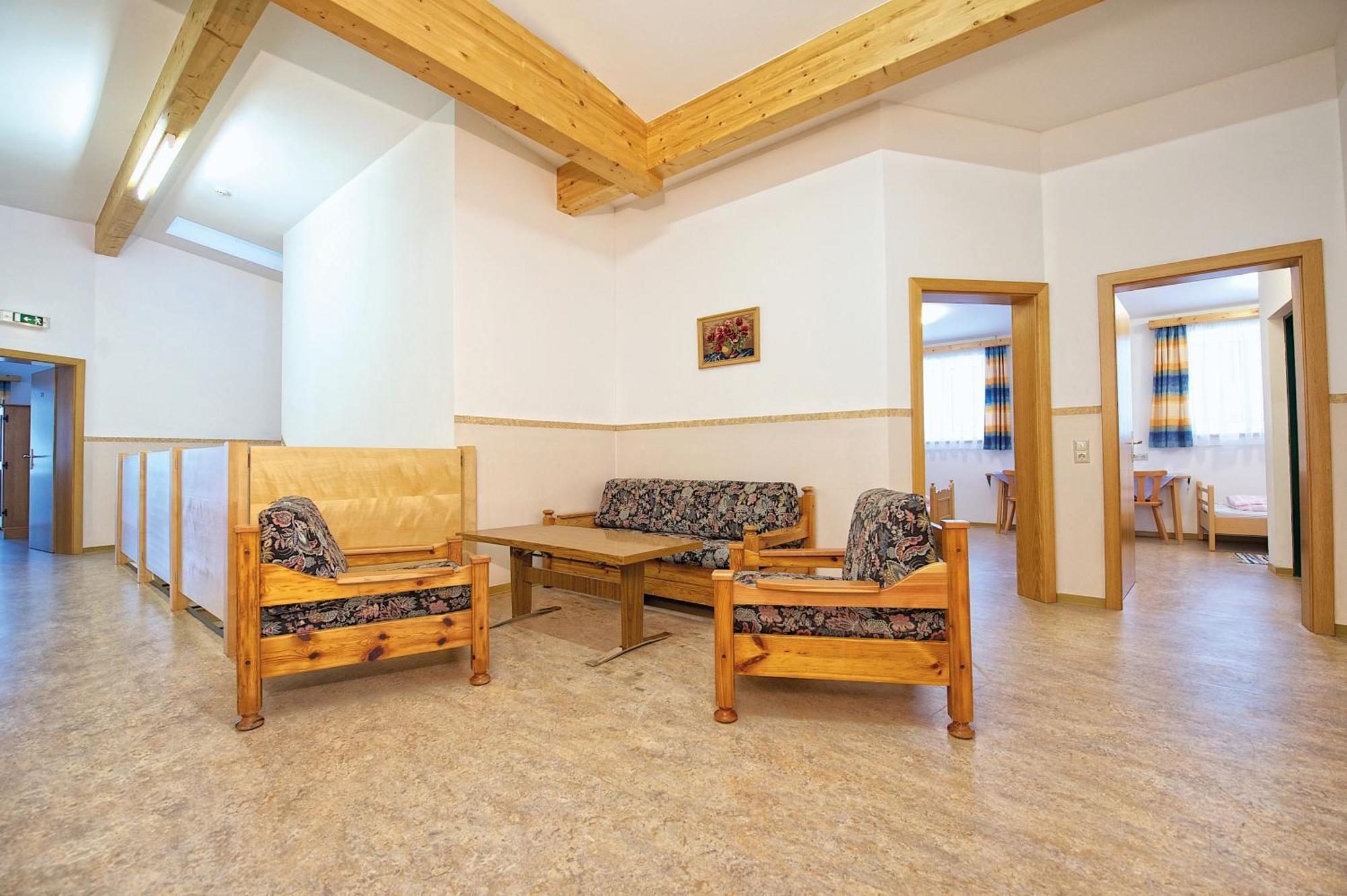 Hostel In-ski Out - Gaestehaeuser - Wallegghof Christianhof *