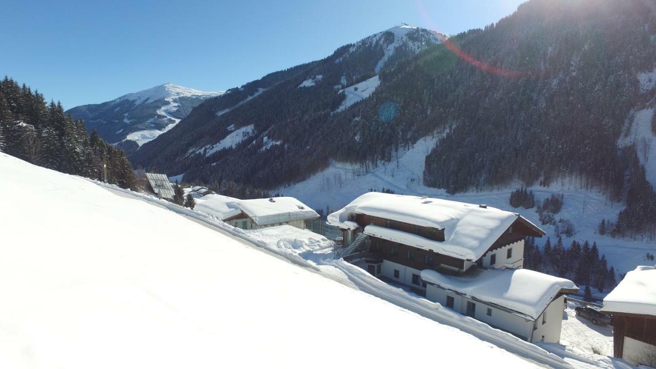 Hostel In-ski Out - Gaestehaeuser - Wallegghof Christianhof